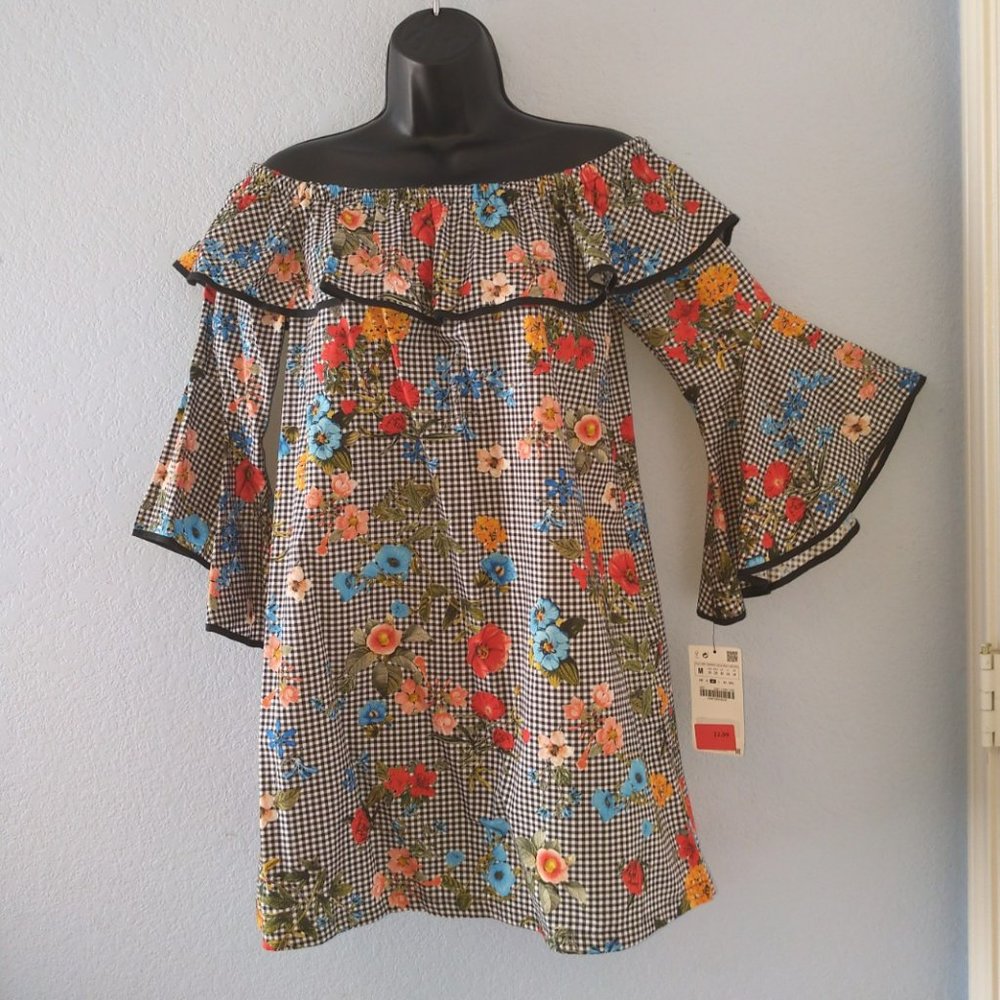 Zara Basic blouse. (Medium)